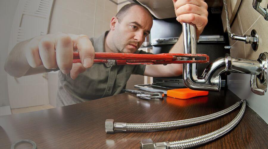 Expert burst pipe repair services in Boelus, NE